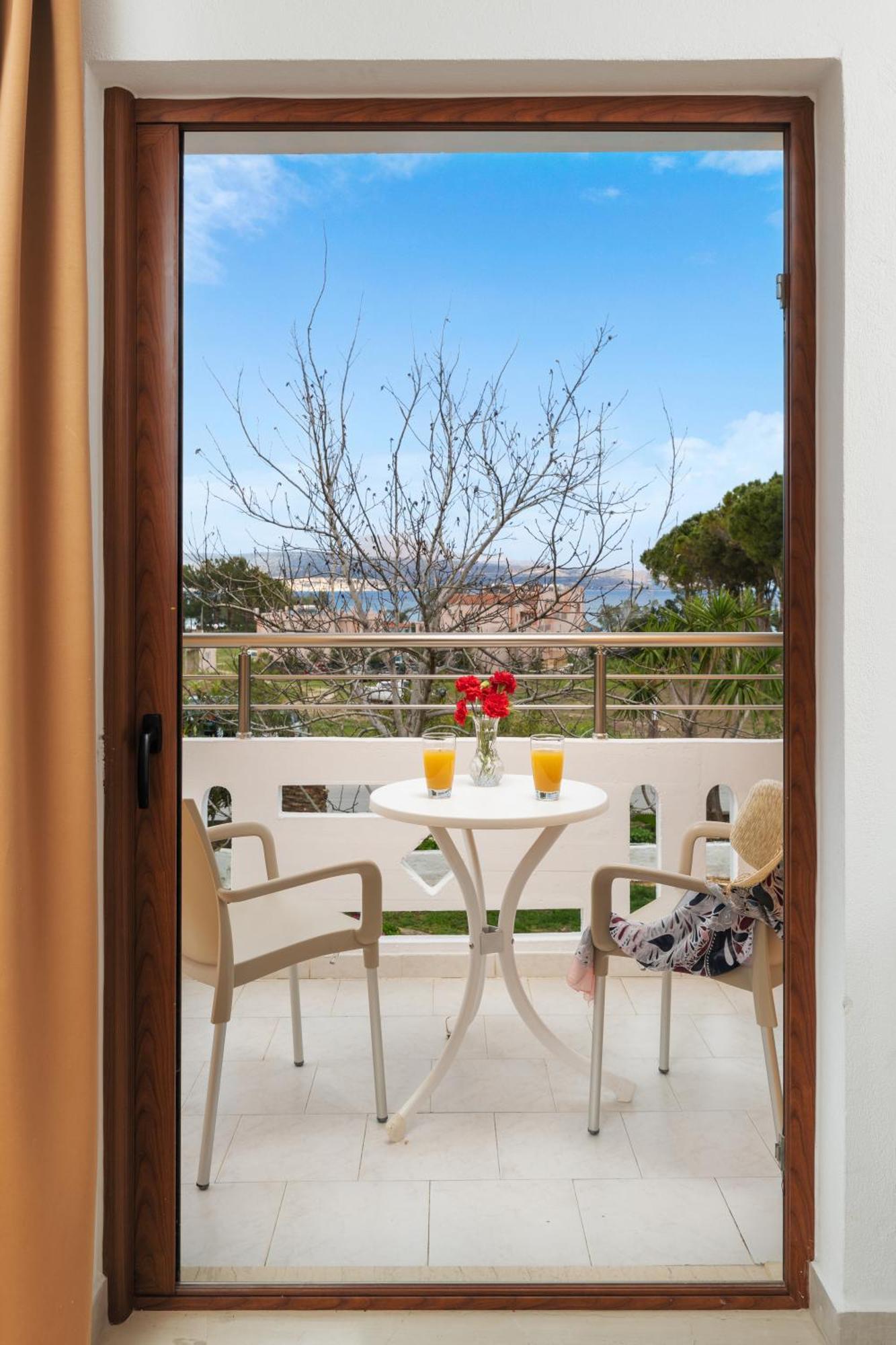 Aphrodite Apartments Kalyves Exterior foto